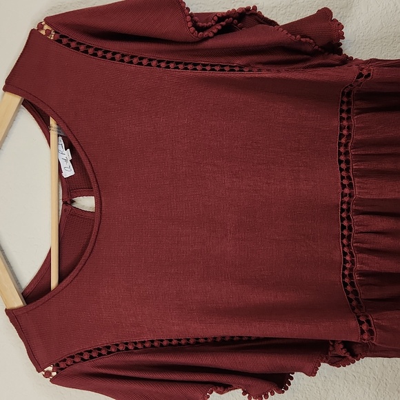 Flowy Ruffle Sleeve Top - Picture 5 of 5